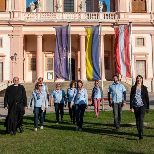 Mitarbeiter*innen im Stiftshof